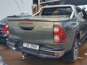 Toyota Hilux 2016 Green
