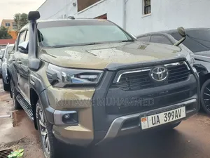 Toyota Hilux 2016 Green
