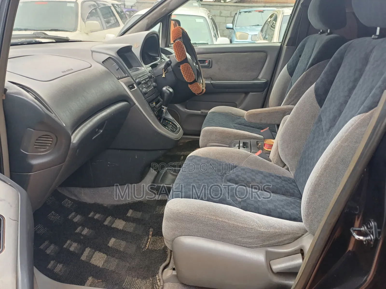 Toyota Harrier 3.0 V6 2001 Black
