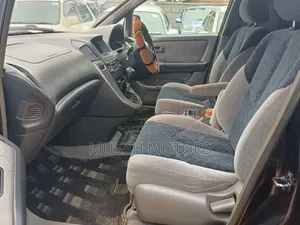 Toyota Harrier 3.0 V6 2001 Black
