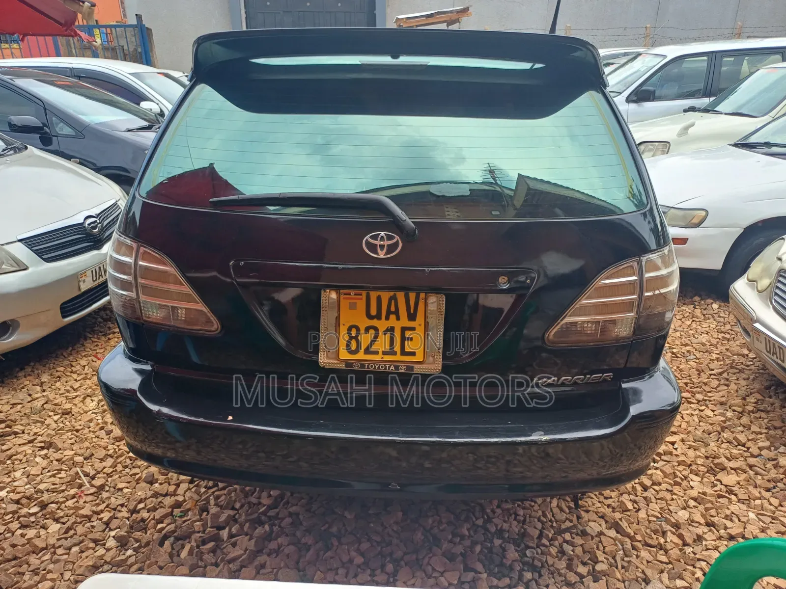 Toyota Harrier 3.0 V6 2001 Black