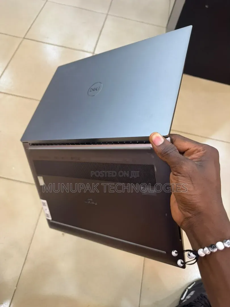 Laptop Dell Precision 5550 16GB Intel Core i7 SSD 512GB