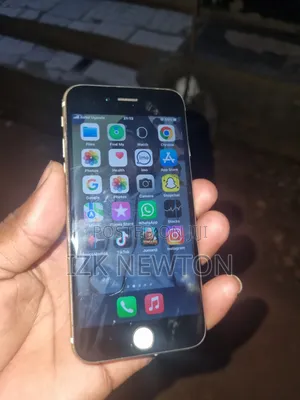Apple iPhone 6s 64 GB Silver