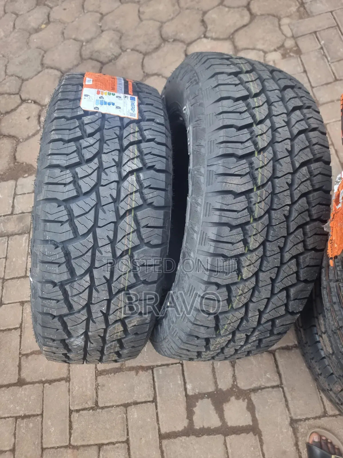 Land Cruiser Tz,Rx ,Tx , Pick Up Tires Size 17
