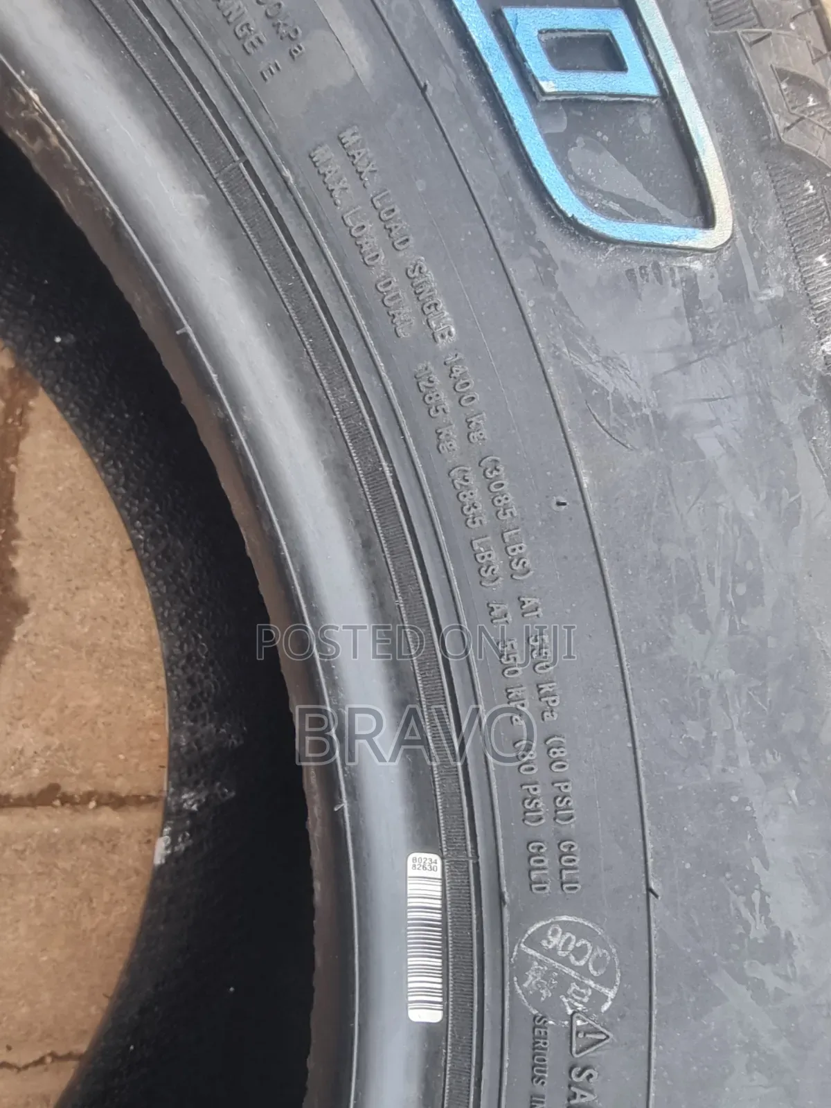 Land Cruiser Tz,Rx ,Tx , Pick Up Tires Size 17