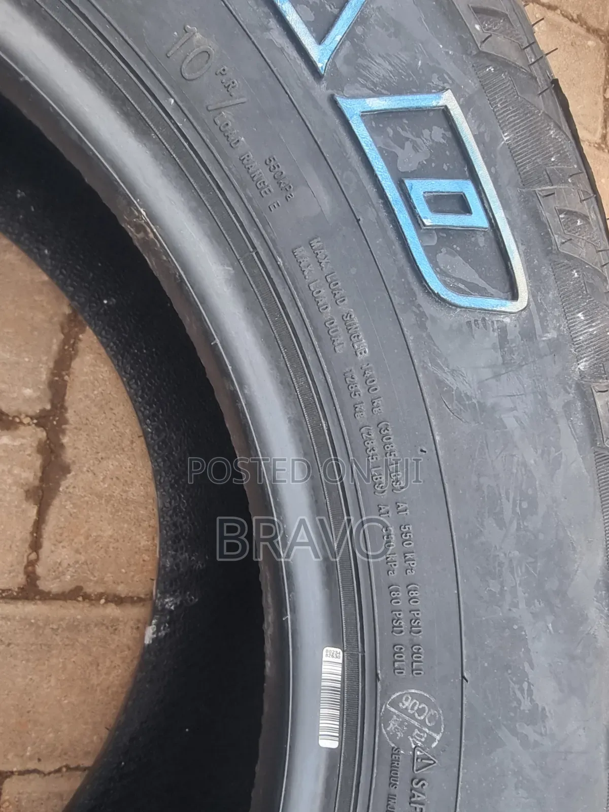 Land Cruiser Tz,Rx ,Tx , Pick Up Tires Size 17