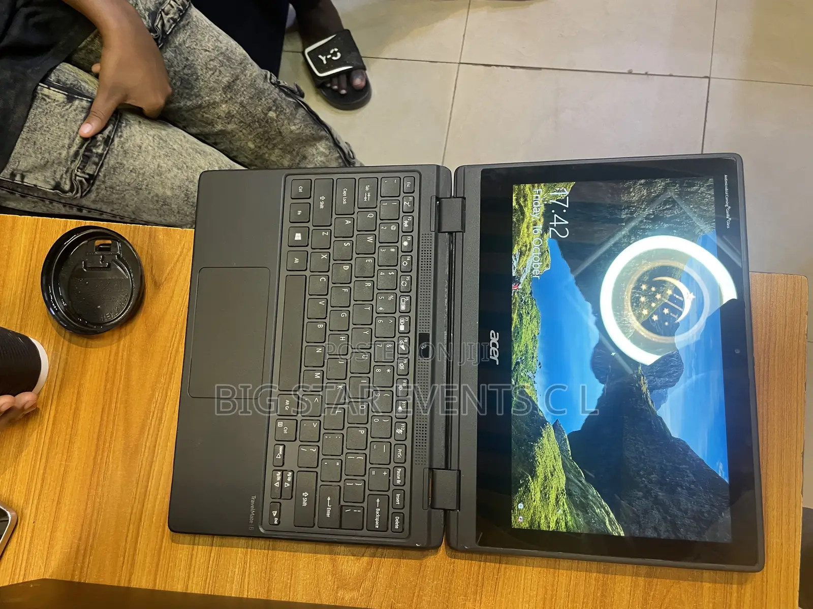 Laptop Acer TravelMate Spin B3 8GB Intel Core i5 SSD 128GB
