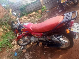 Bajaj CT 125X 2023 Red