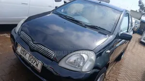 Toyota Vitz 2002 Black