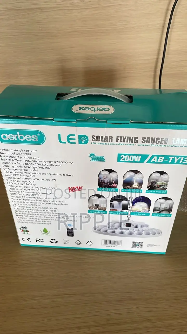 200W Solar Flying Saucer Light – Remote, IP67