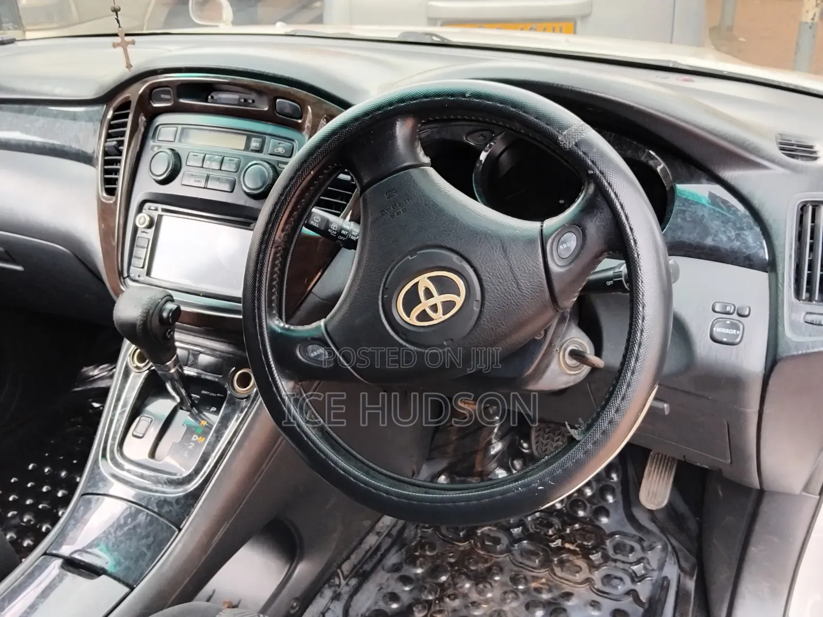 Toyota Kluger 2006 White