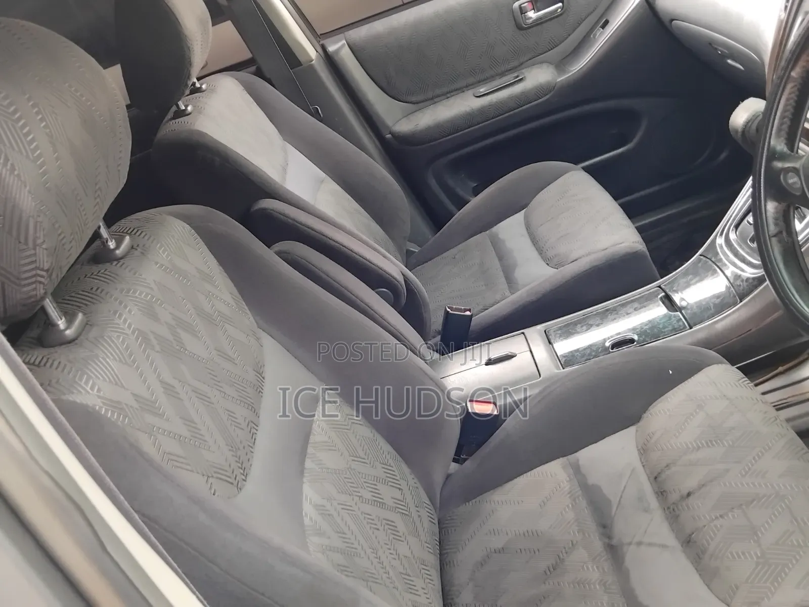 Toyota Kluger 2006 White