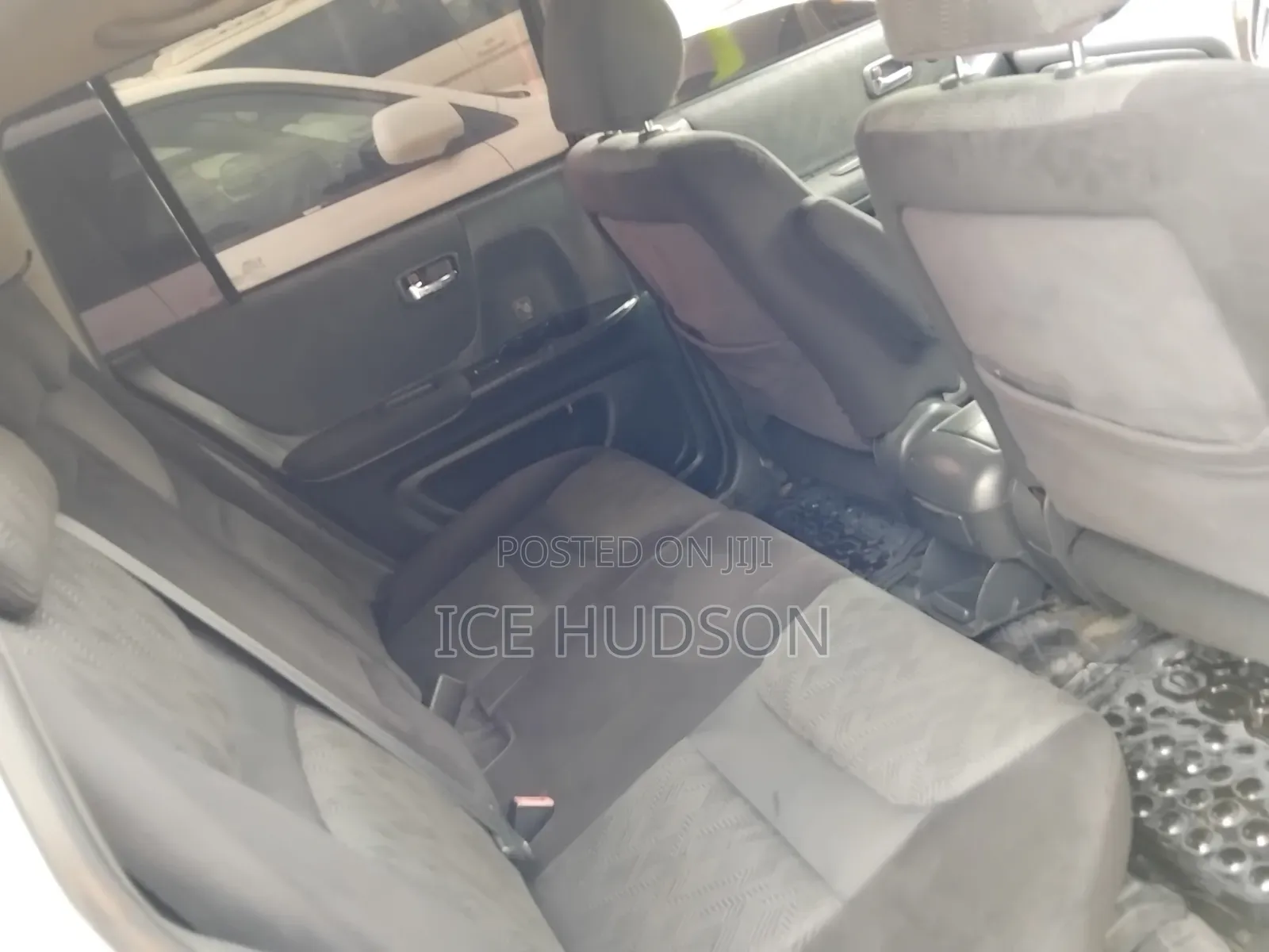 Toyota Kluger 2006 White