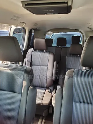 Toyota Noah 2.0 AWD (8 Seater) 2016 White