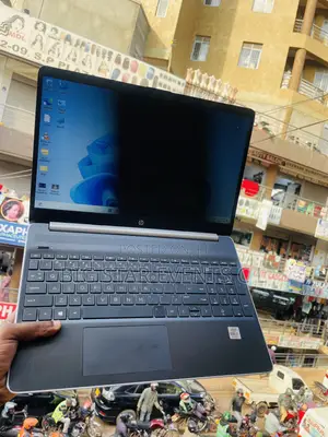 Laptop HP 250 G7 8GB Intel Core i7 SSD 256GB