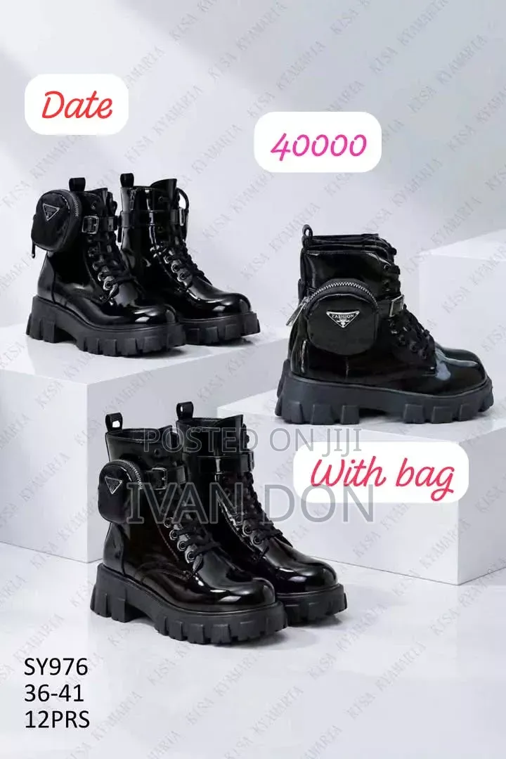 Ladies Shoe