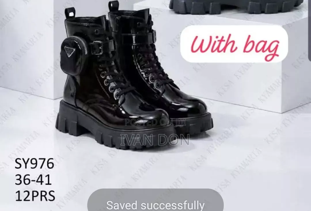 Ladies Shoe