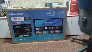 43 Hisense Qled Smart Digital Flat Screen Flameless