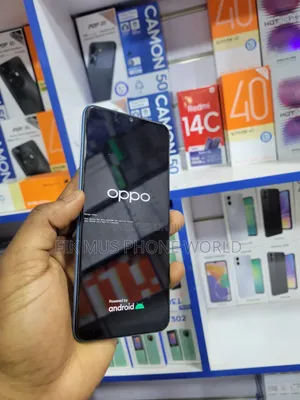 Oppo A18 128 GB Blue