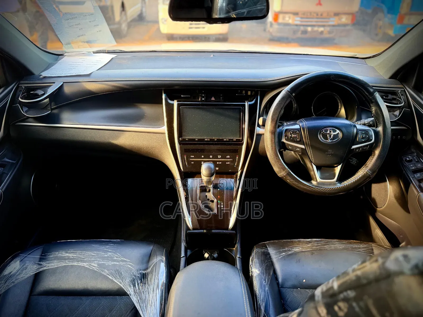 Toyota Harrier 2.0 2018 White