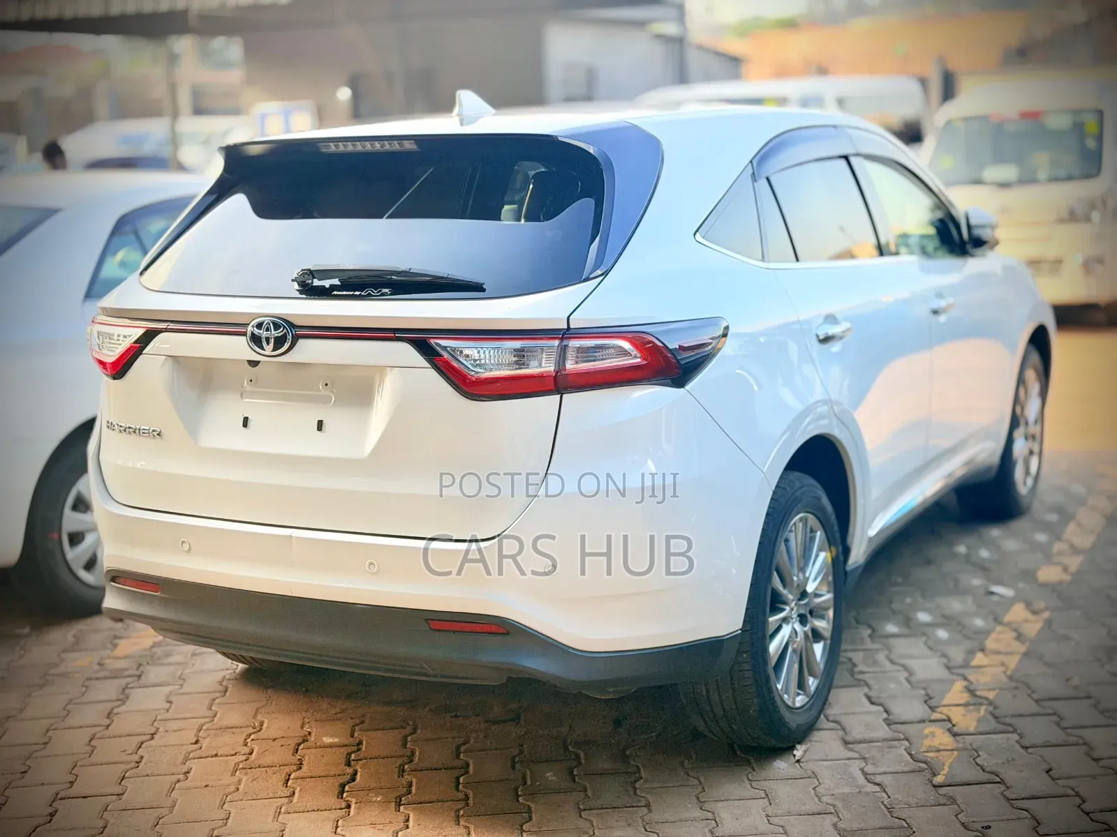 Toyota Harrier 2.0 2018 White