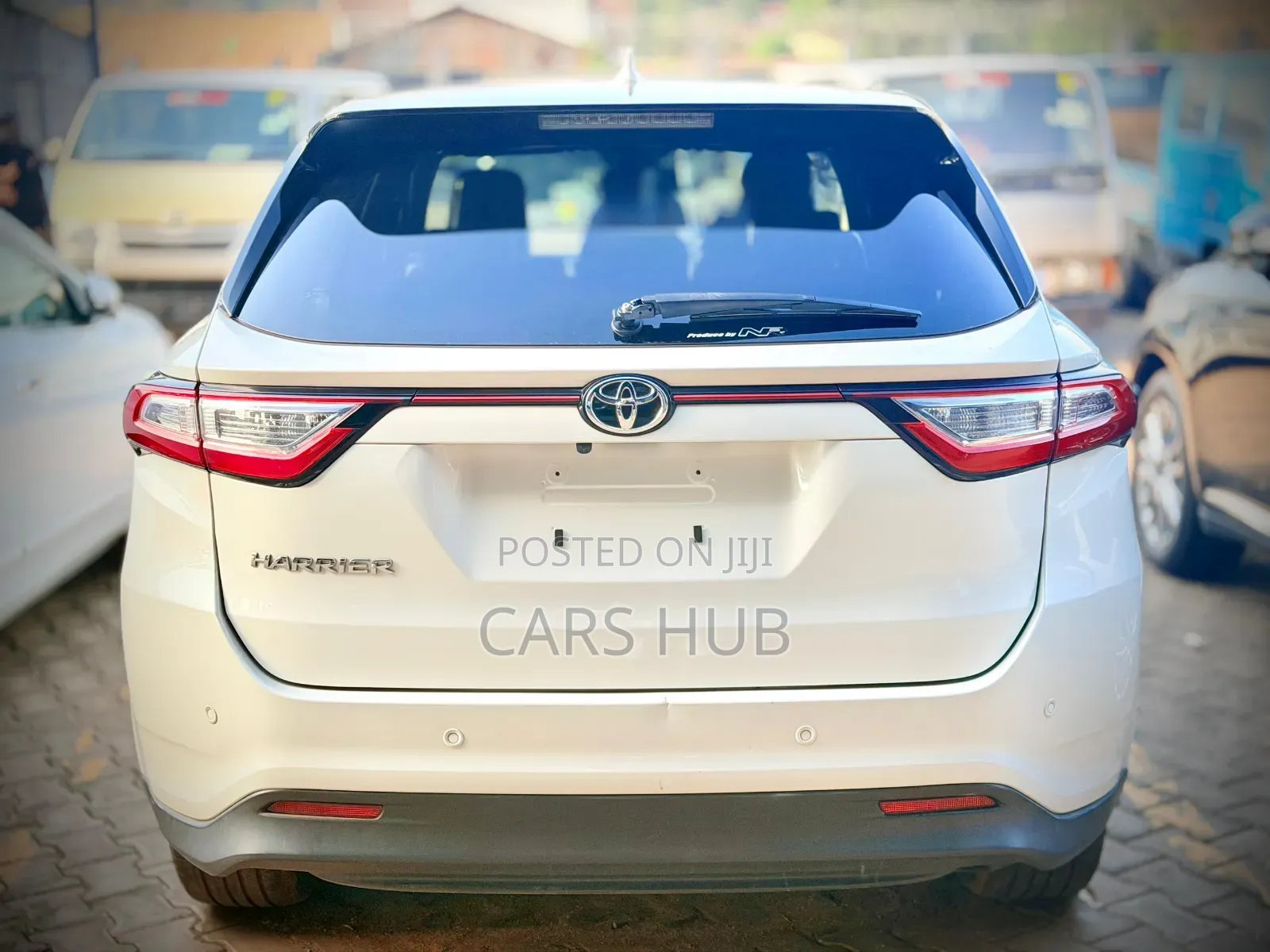Toyota Harrier 2.0 2018 White
