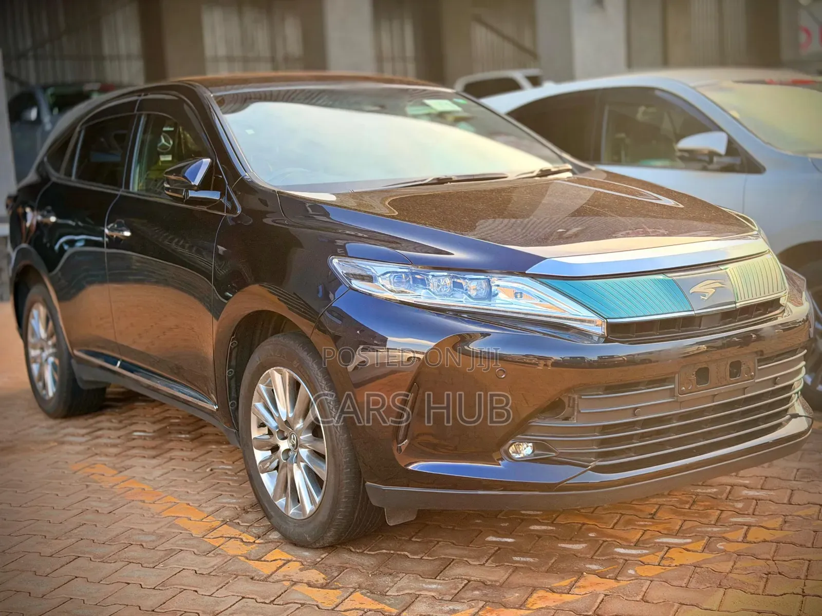 Toyota Harrier 2.0 2019 Black