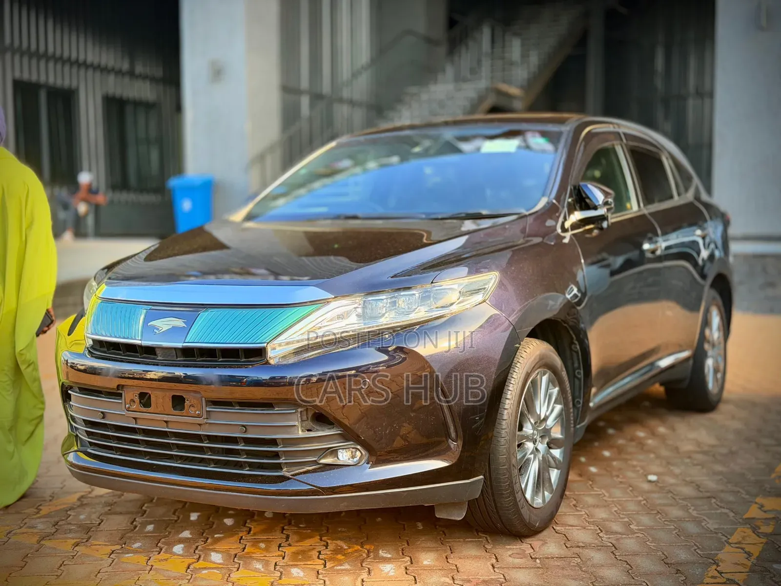 Toyota Harrier 2.0 2019 Black