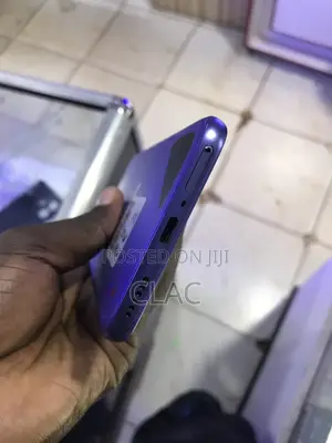 New Tecno Pova 128 GB Purple