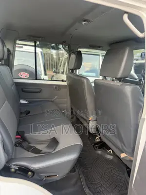 Toyota Land Cruiser 4.0 V6 GL 2015 White