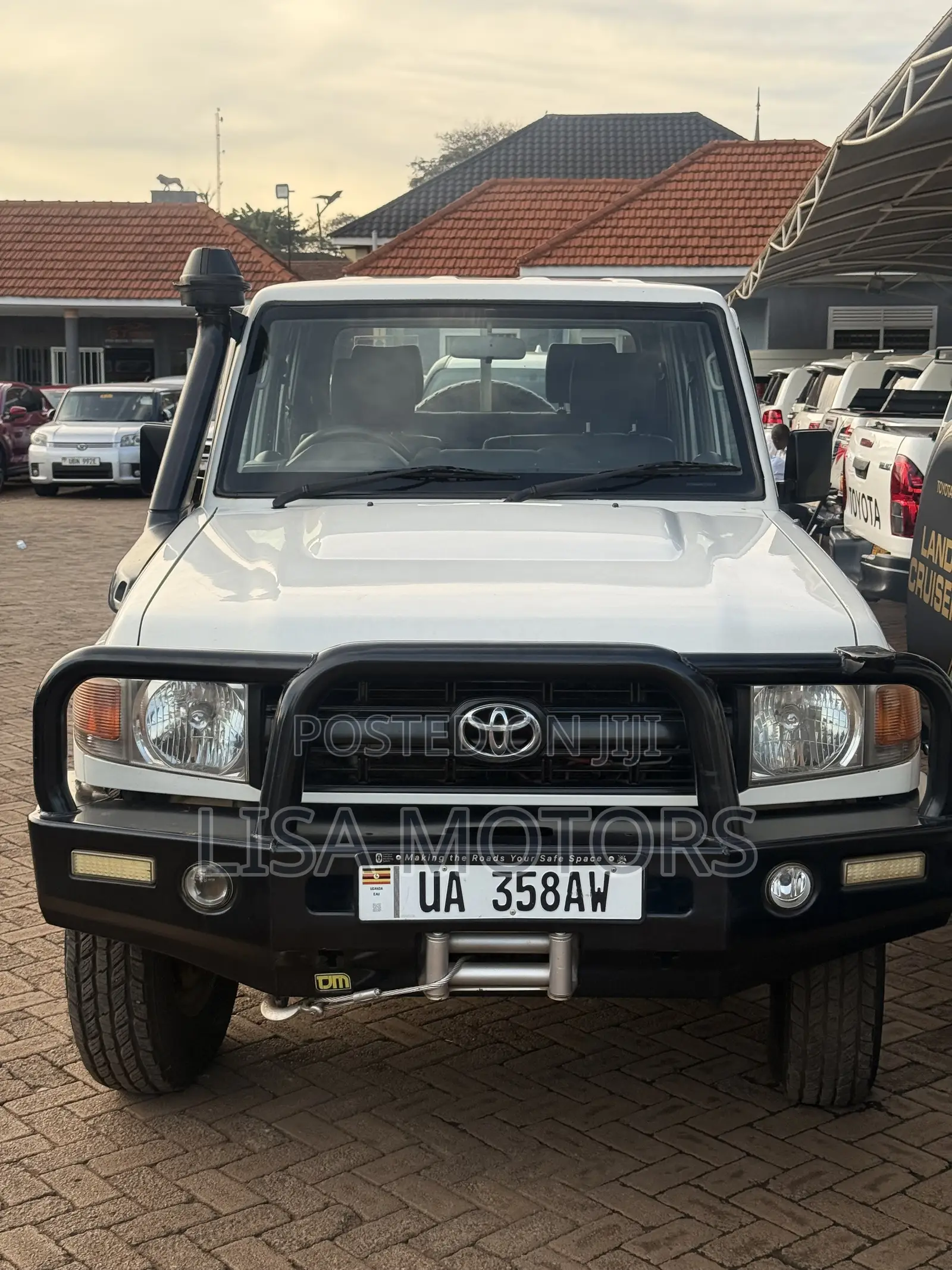 Toyota Land Cruiser 4.0 V6 GL 2015 White