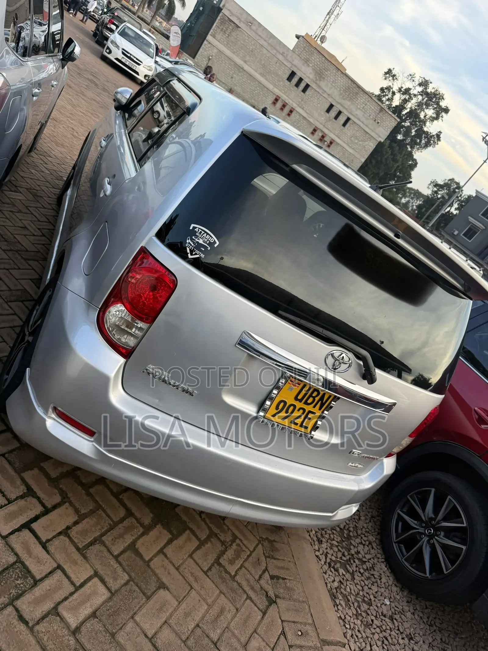 Toyota Corolla Rumion Hatchback 1.5 FWD 2009 Silver