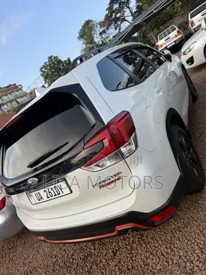 Subaru Forester 2.5i Touring AWD 2018 White