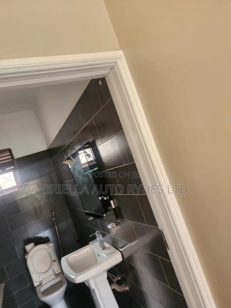 3bdrm Bungalow in Nakawa for sale