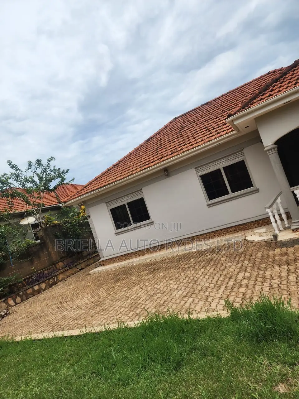 3bdrm Bungalow in Nakawa for sale