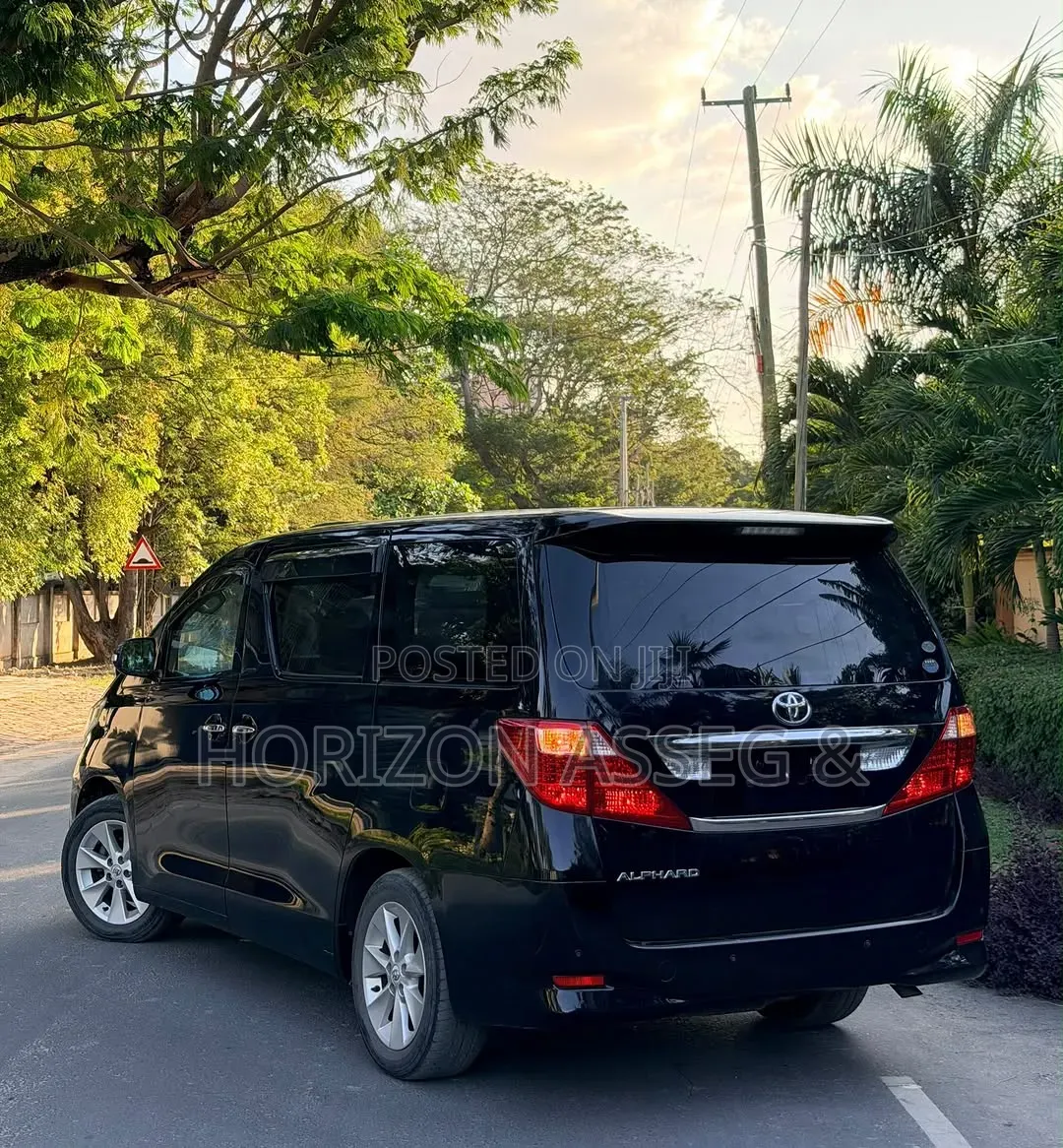 Toyota Alphard 2012 Black