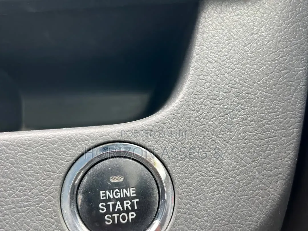 Toyota Noah 2.0 158hp AWD (7 Seater) 2012 Teal
