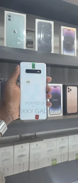 Samsung Galaxy S10 Plus 128 GB Blue
