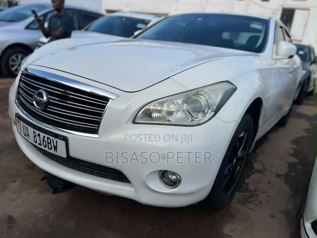 Nissan Fuga 2012 White