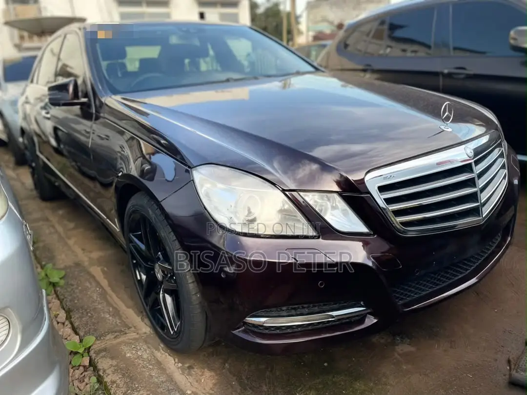 Mercedes-Benz E300 2011 Black