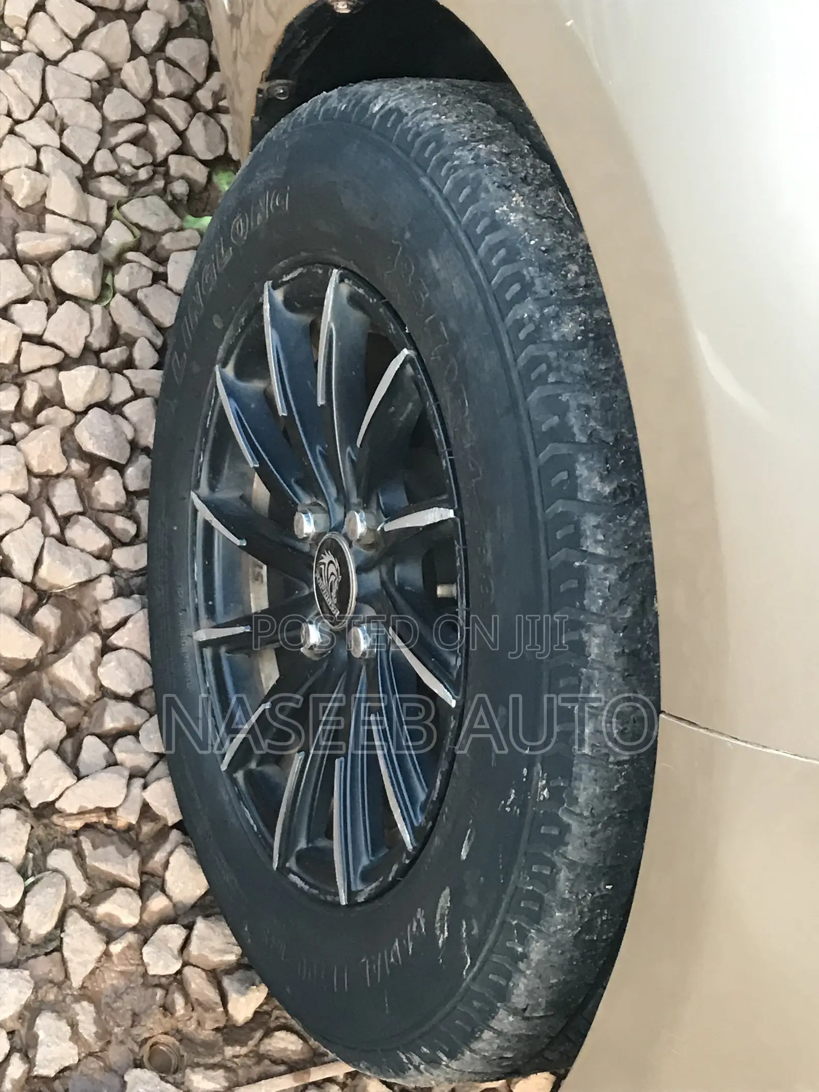 Toyota Passo Sette 2009 Gold