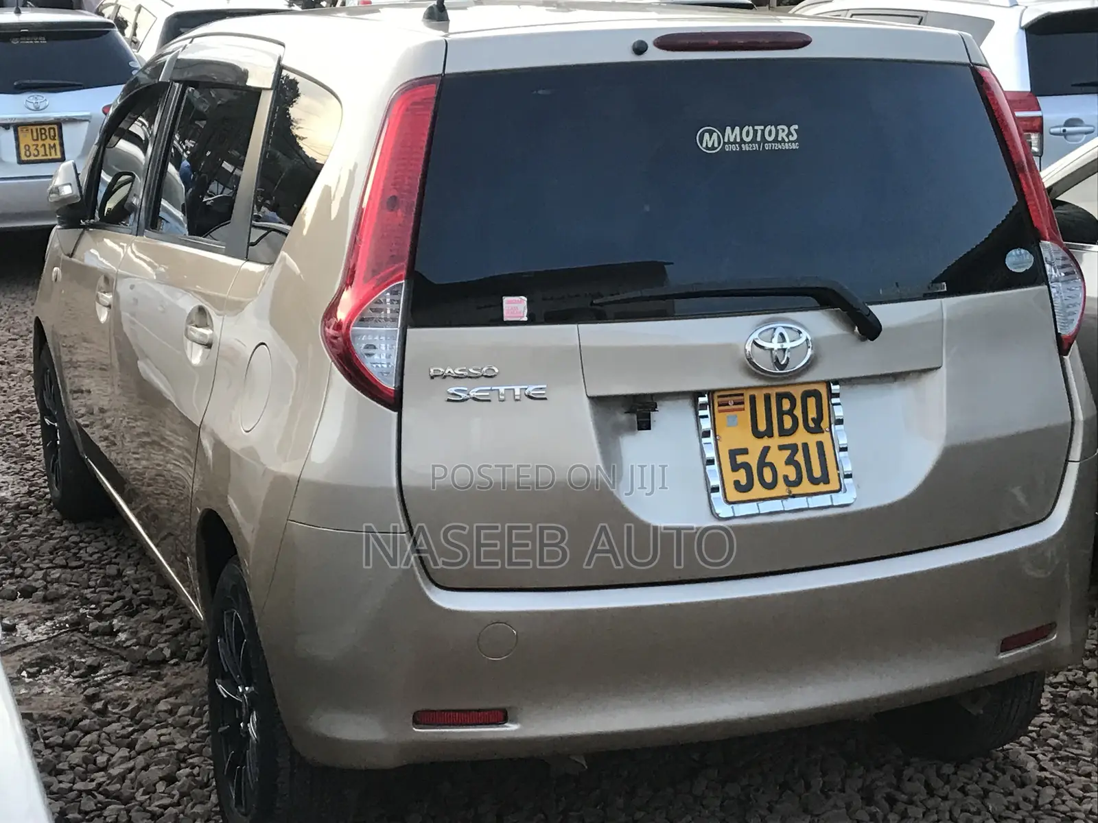 Toyota Passo Sette 2009 Gold