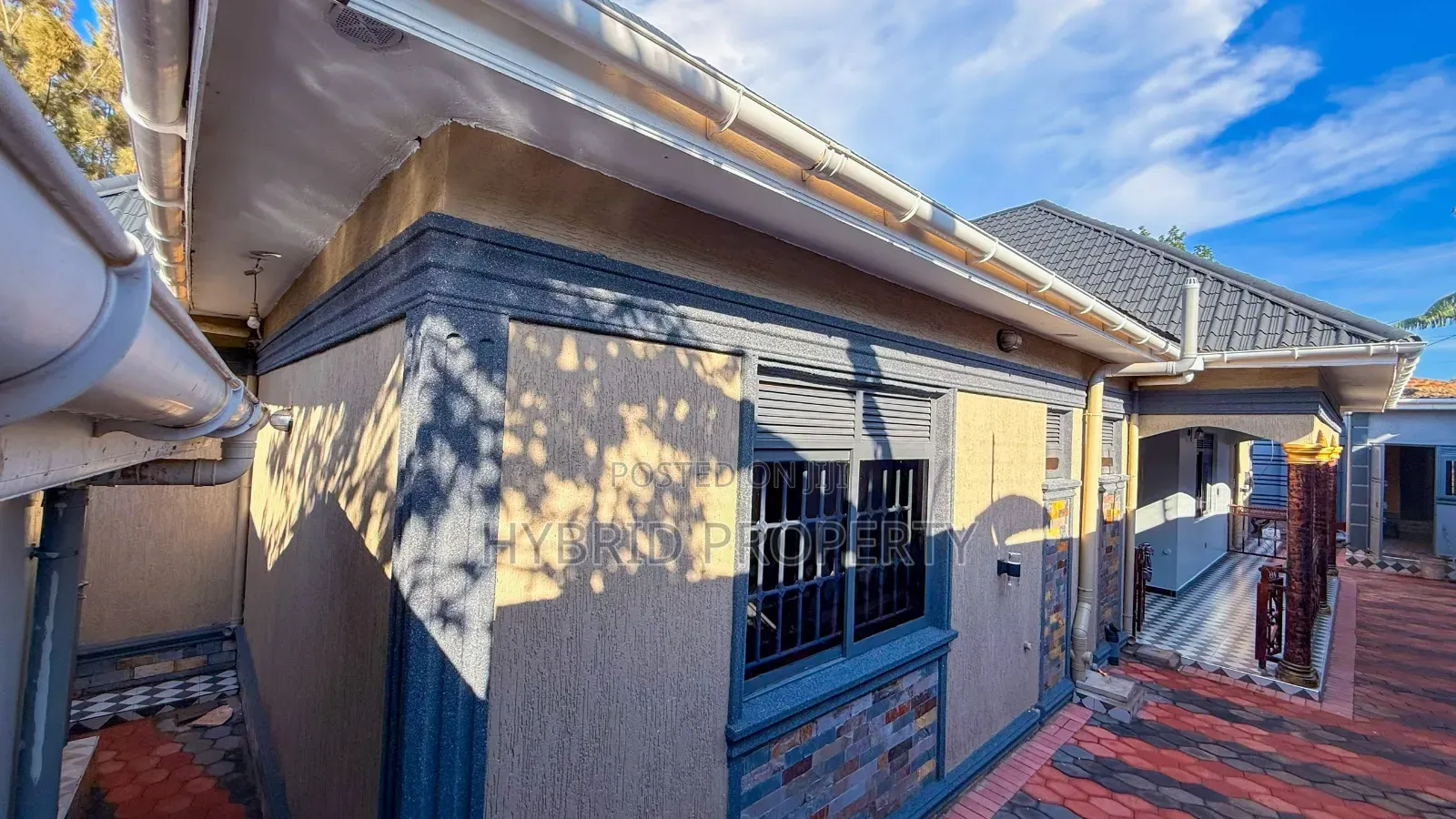4bdrm House in Kayunga~Wakiso Along for sale