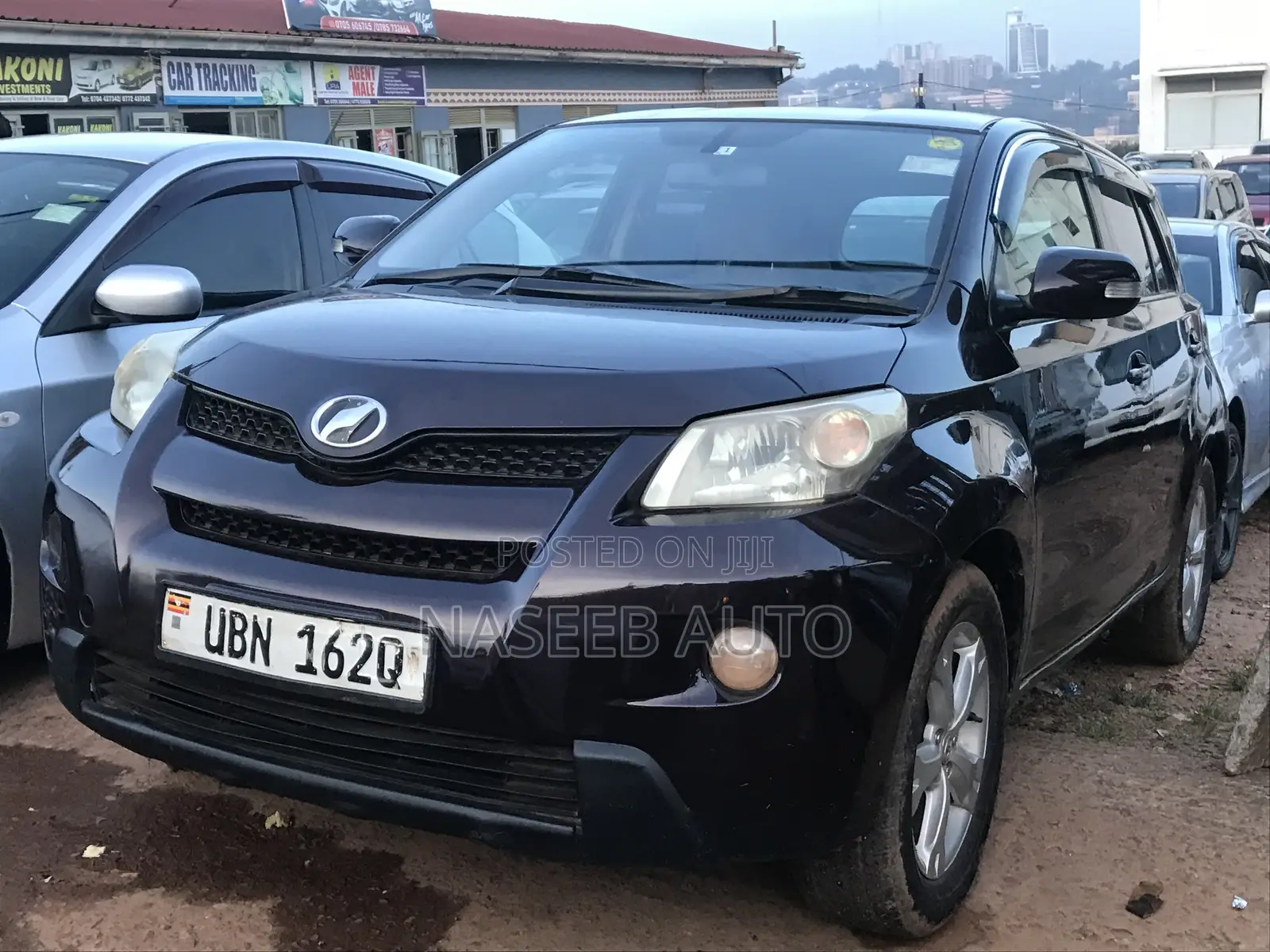 Toyota IST 2009 Maroon