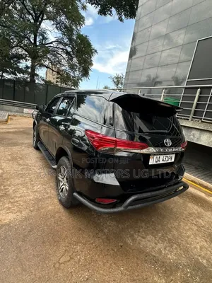 Toyota Fortuner 2017 Black