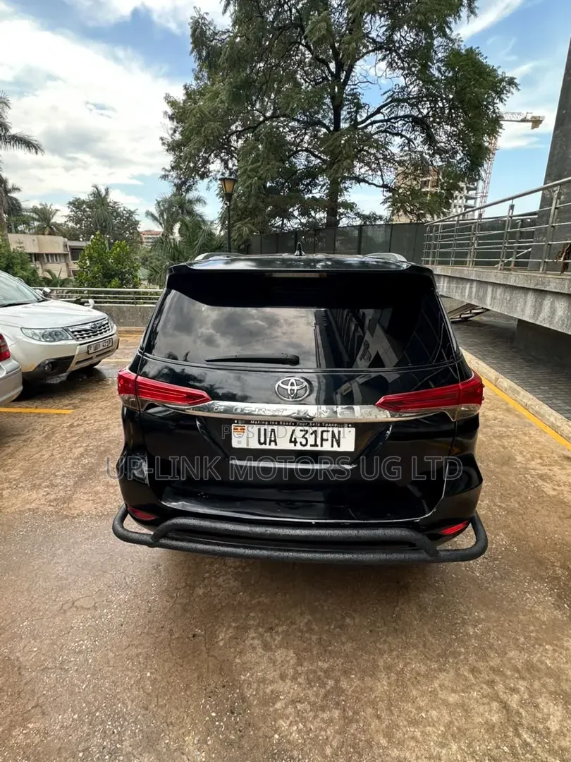 Toyota Fortuner 2017 Black