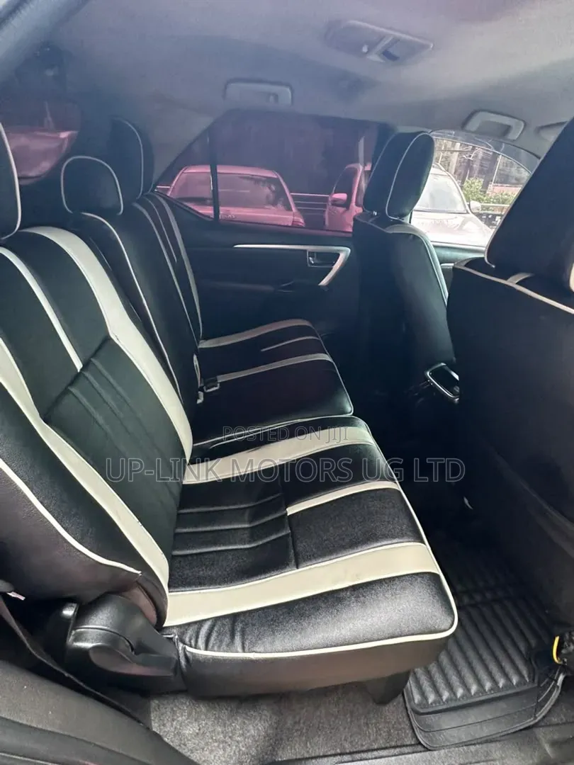 Toyota Fortuner 2017 Black