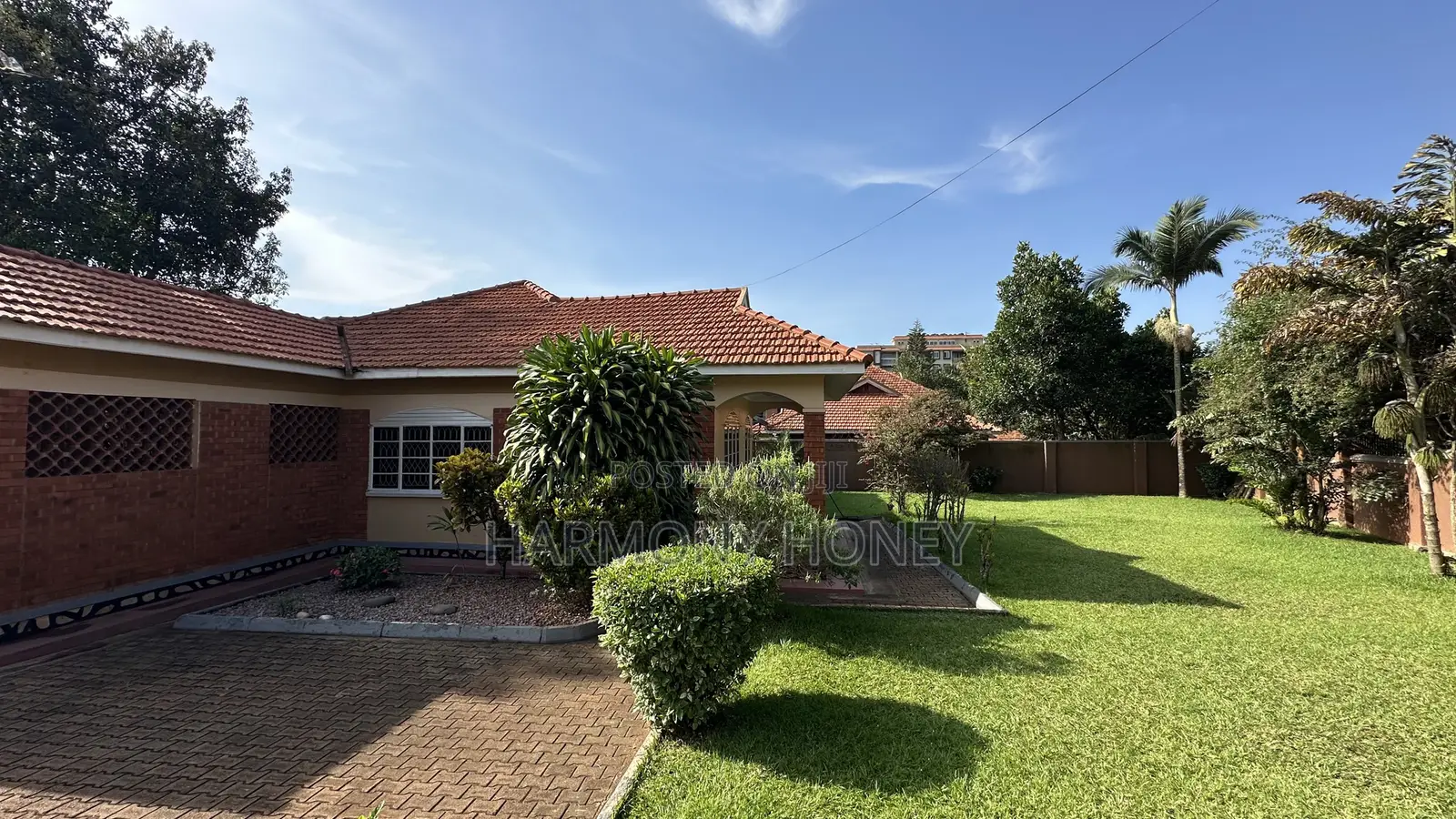 3bdrm House in Wakiso / Wakiso for sale