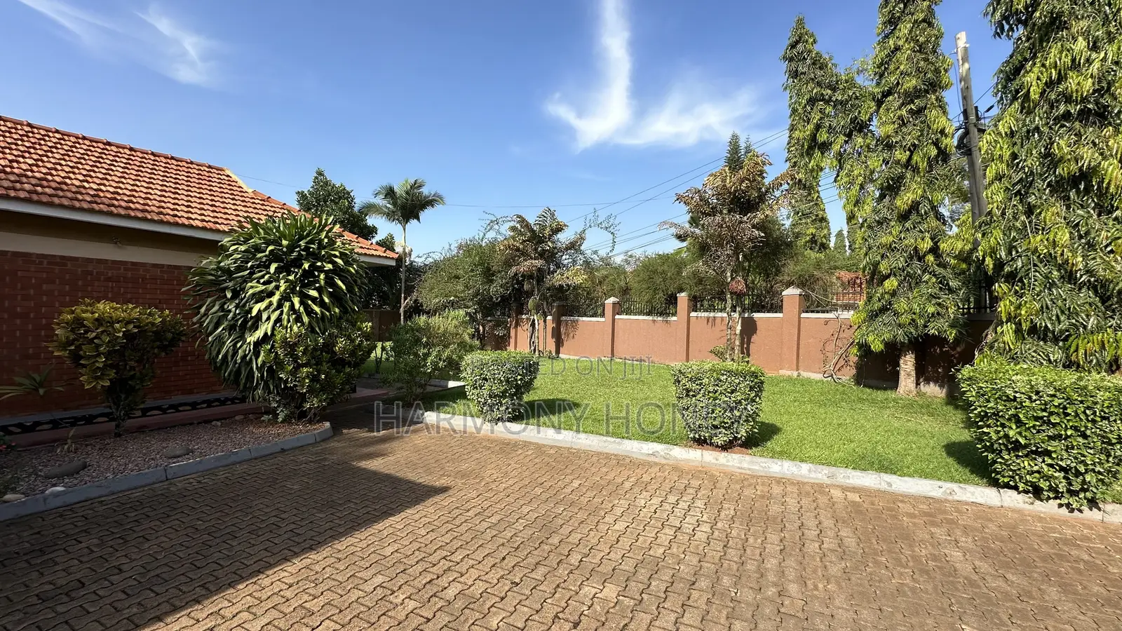 3bdrm House in Wakiso / Wakiso for sale