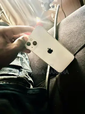 Apple iPhone 13 128 GB White